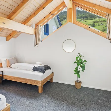 Louisas Loft Gallery Combined Appartement