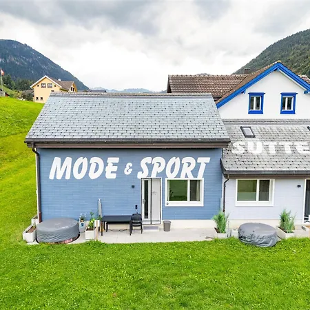 Louisas Loft Gallery Combined Alt St. Johann