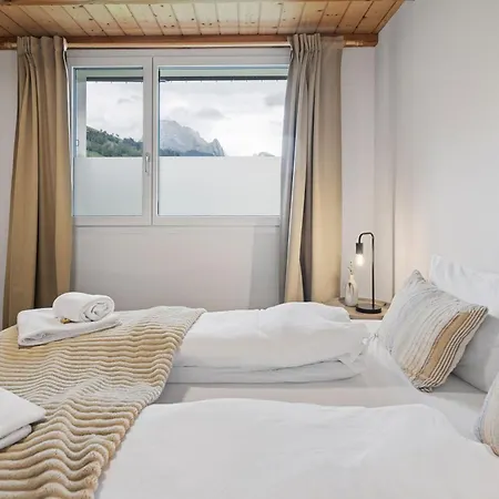 Louisas Loft Gallery Combined Appartement Alt St. Johann